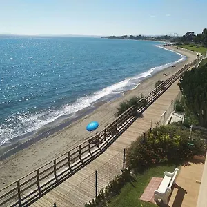 https://casa-cachita-2-confortable-estudio-a-pie-de-playa.es-andalucia.com