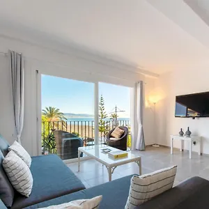 https://puerto-banus-frontline-apartment-with-amazing-sea-views.es-andalucia.com